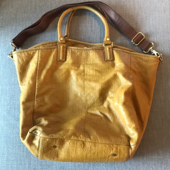 Tory Burch Handbags - Tory Burch Leather Monogram Tote